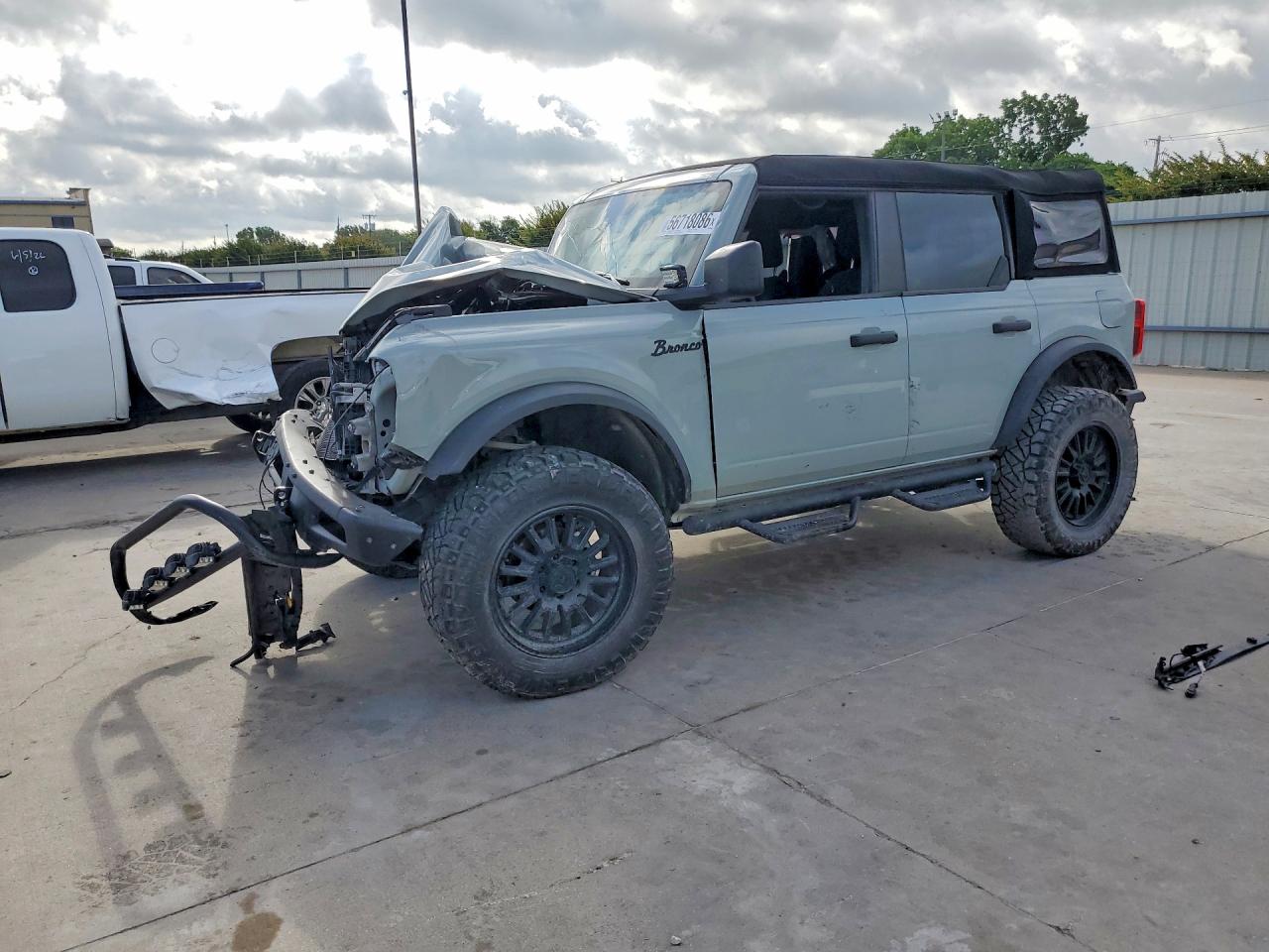 1FMDE5BH8NLB85693 · 2022 FORD BRONCO