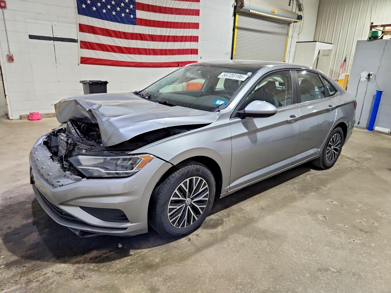 3VWCB7BU1LM045771 · 2020 VOLKSWAGEN JETTA