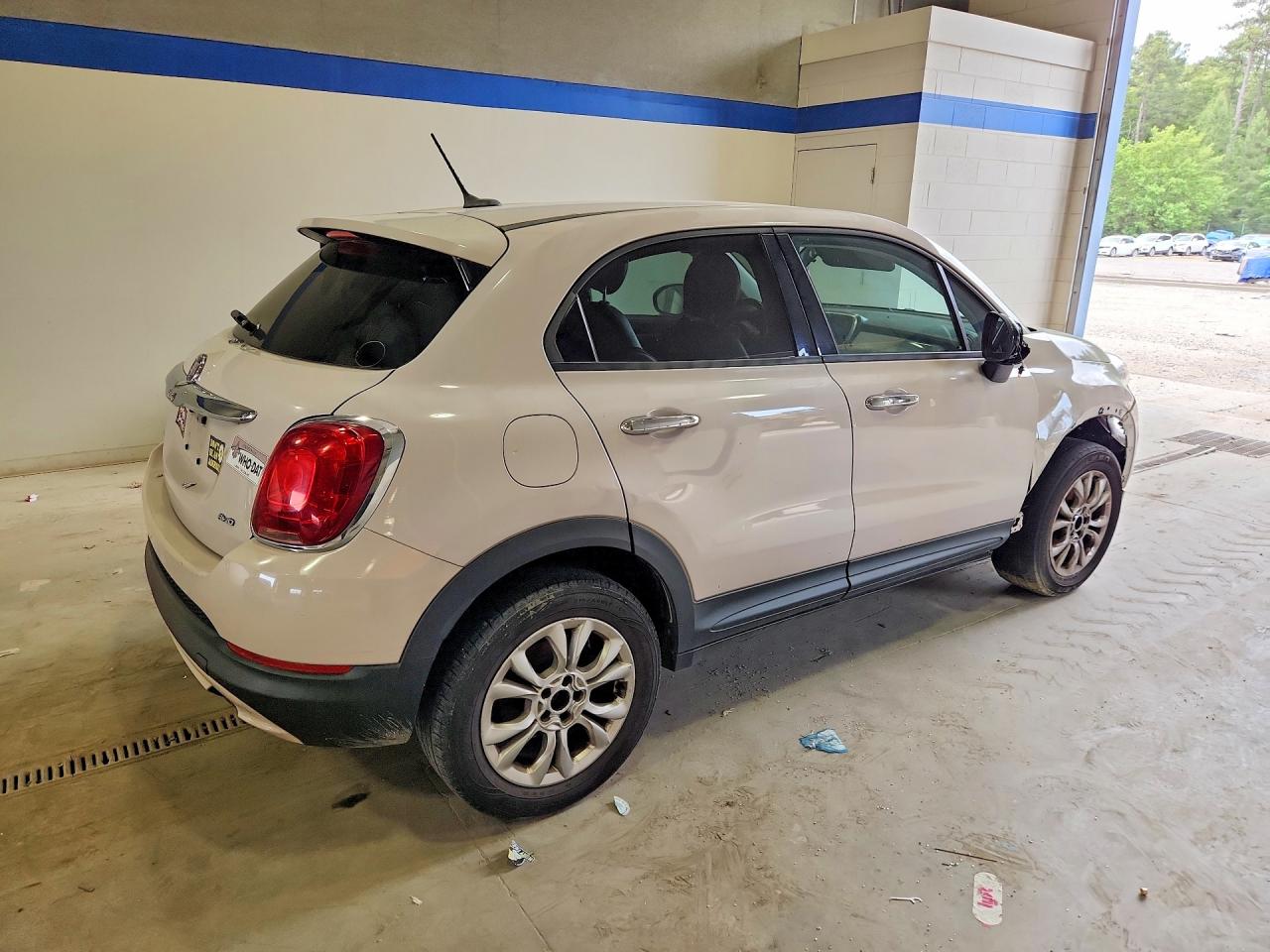 ZFBCFYBT9GP508330 · 2016 FIAT 500X · 3/12