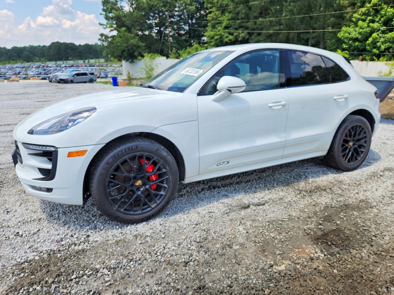 WP1AG2A5XJLB65008 · 2018 PORSCHE MACAN