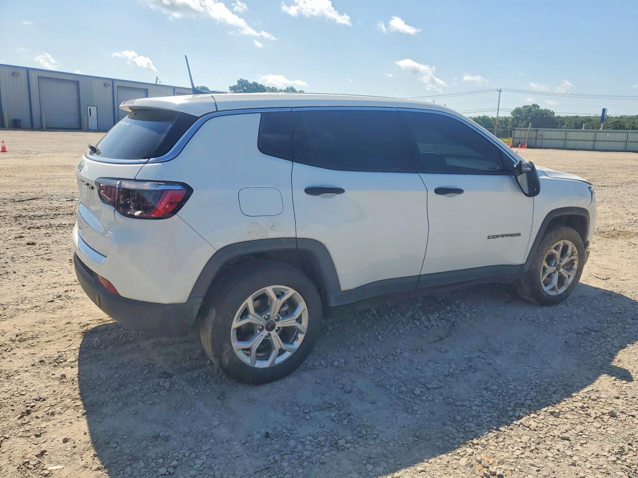 3C4NJDANXST516571 · 2025 JEEP COMPASS · 3/13