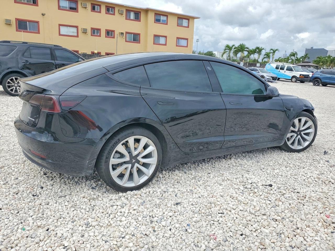 5YJ3E1EB6JF184636 · 2018 TESLA MODEL 3 · 3/12