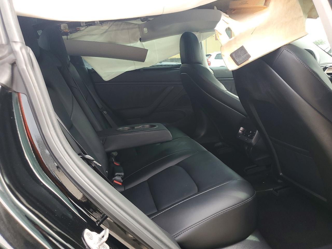 5YJ3E1EB6JF184636 · 2018 TESLA MODEL 3 · 10/12