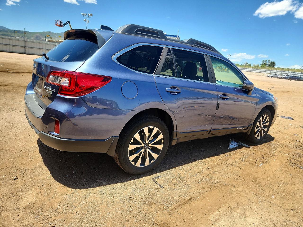 4S4BSAKC4H3322307 · 2017 SUBARU OUTBACK · 3/11