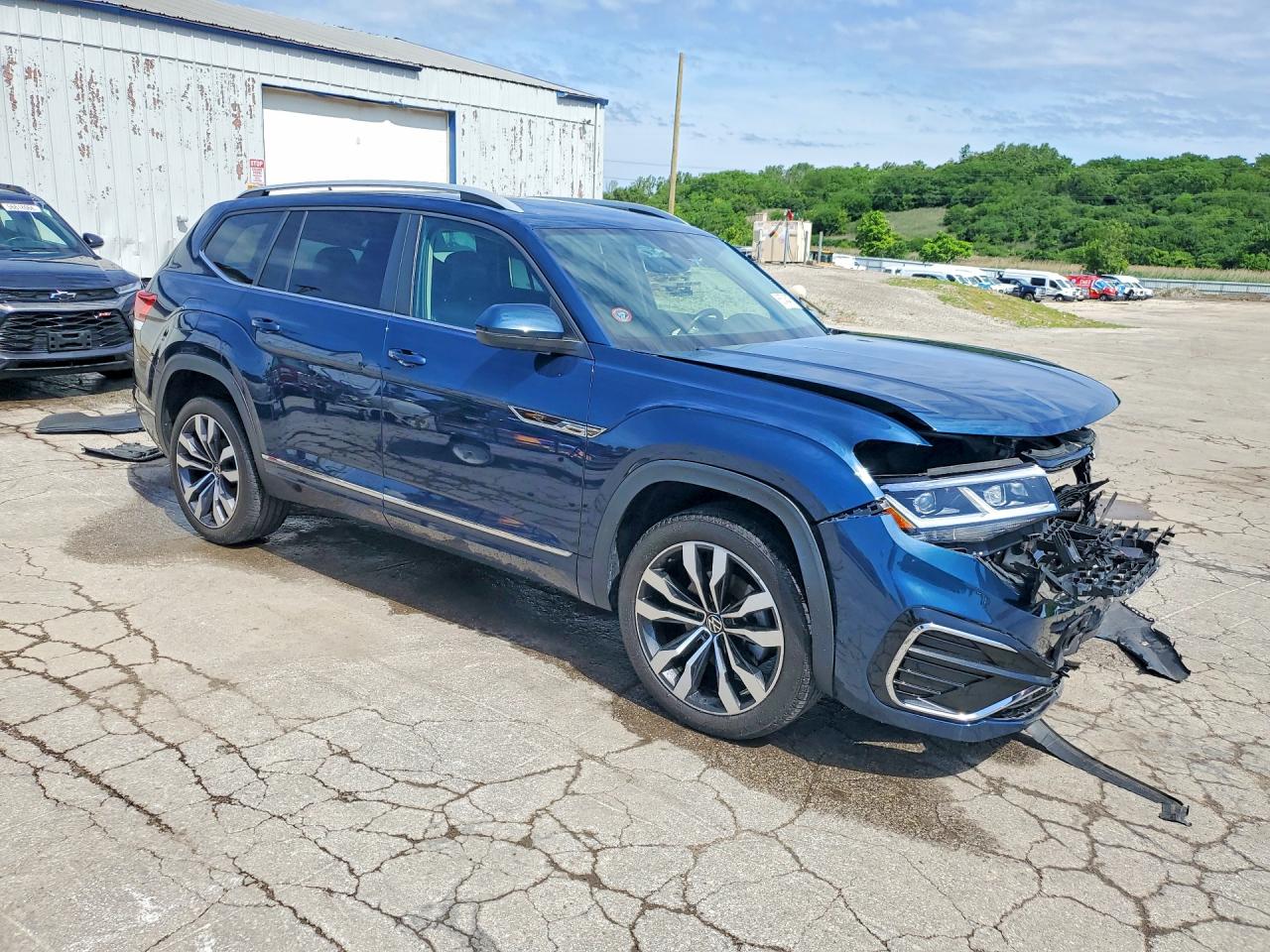 1V2SR2CA8MC565324 · 2021 VOLKSWAGEN ATLAS · 4/13