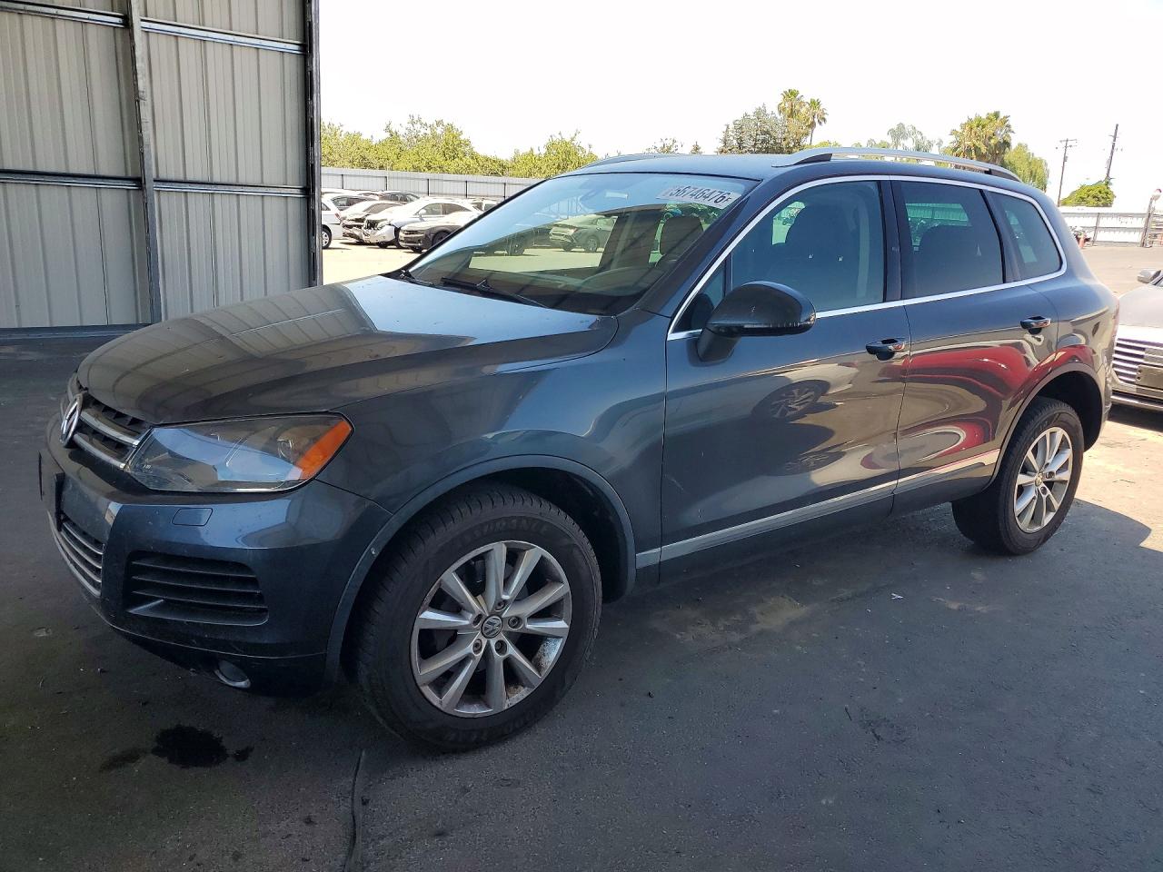 WVGEF9BP4DD008275 · 2013 VOLKSWAGEN TOUAREG