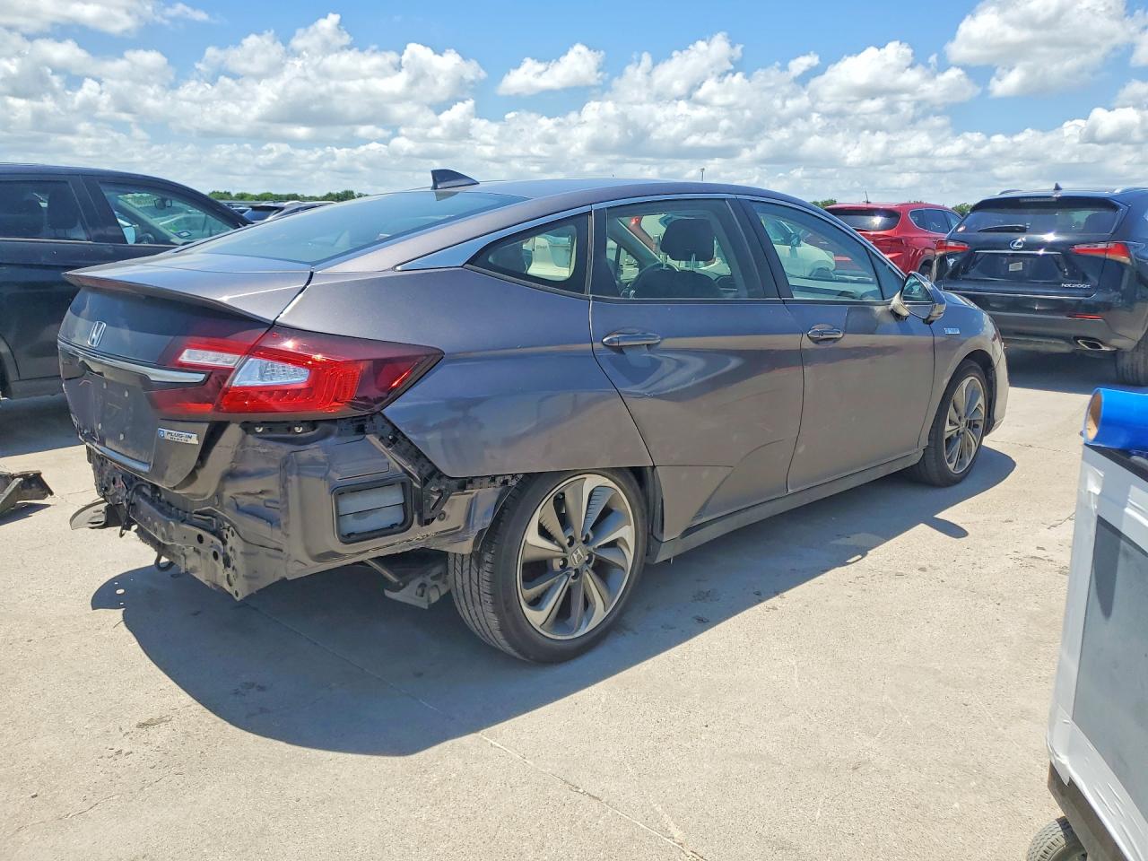 JHMZC5F16JC019727 · 2018 HONDA CLARITY · 3/13