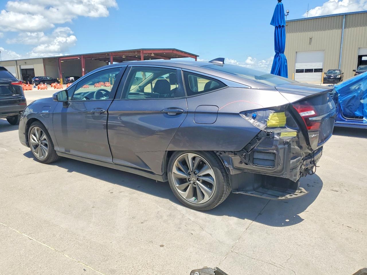 JHMZC5F16JC019727 · 2018 HONDA CLARITY · 2/13