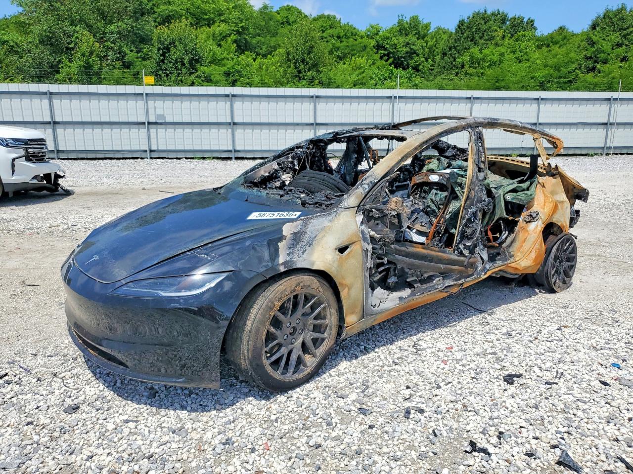 5YJ3E1EB6SF980823 · 2025 TESLA MODEL 3