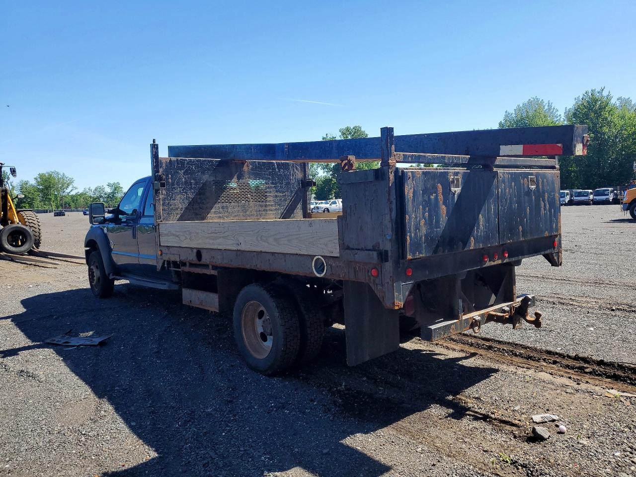 1FD0W5HT2BEB66435 · 2011 FORD F550 · 2/13
