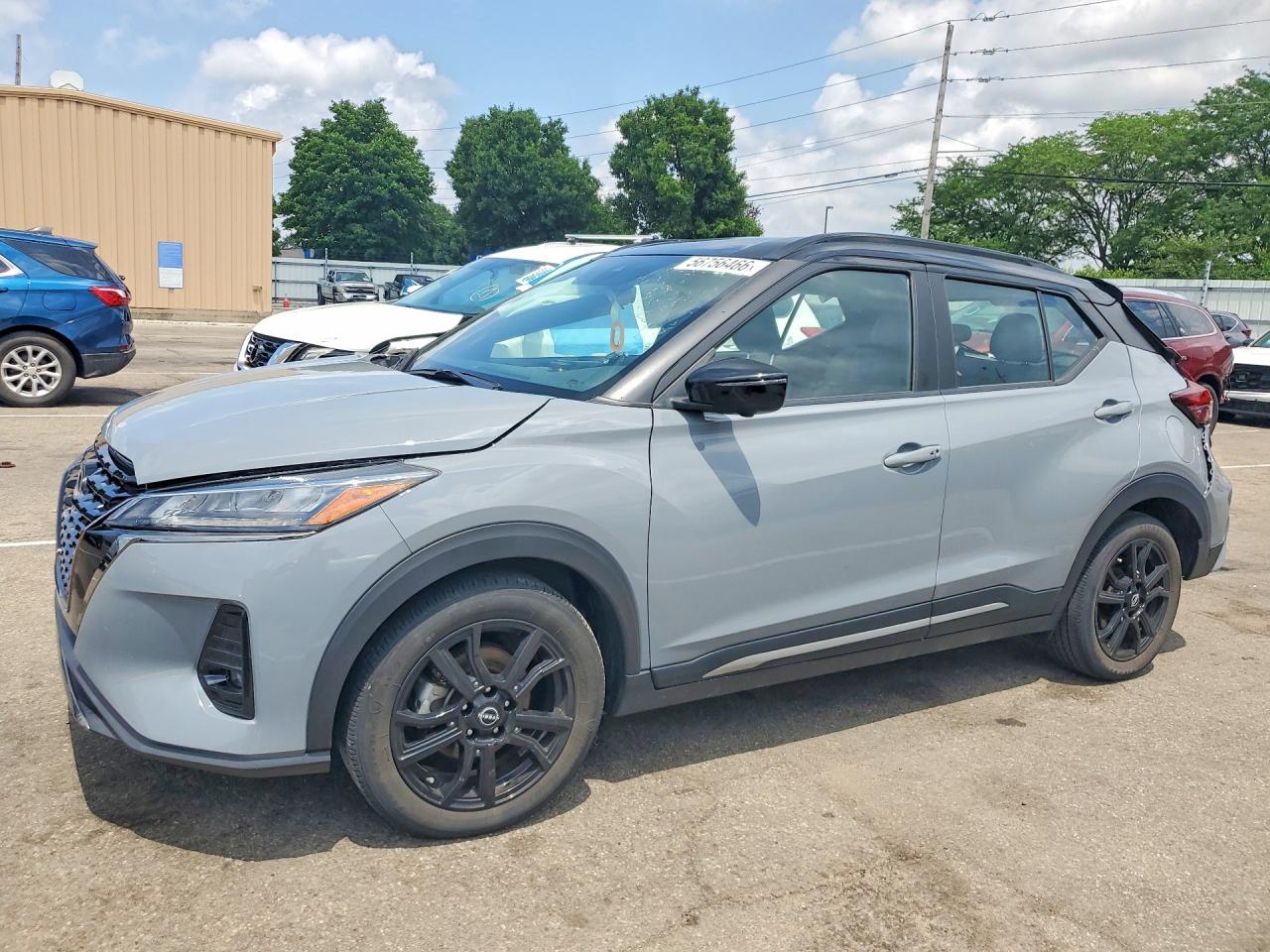 2023 NISSAN KICKS