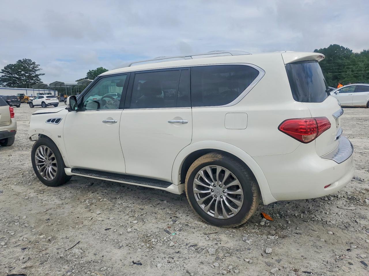JN8AZ2NF2F9573512 · 2015 INFINITI QX80 · 2/13