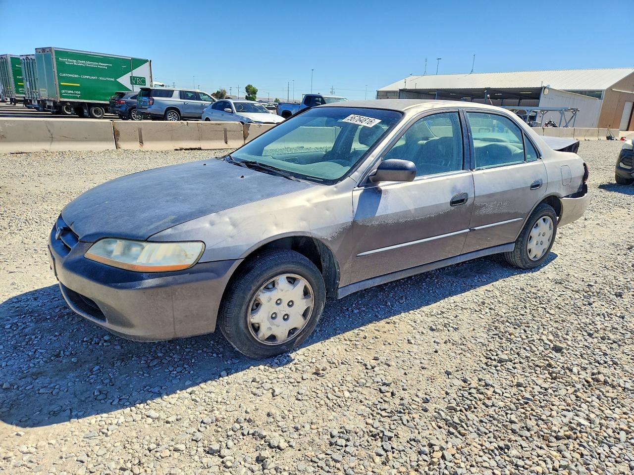 1HGCG5646WA205956 · 1998 HONDA ACCORD