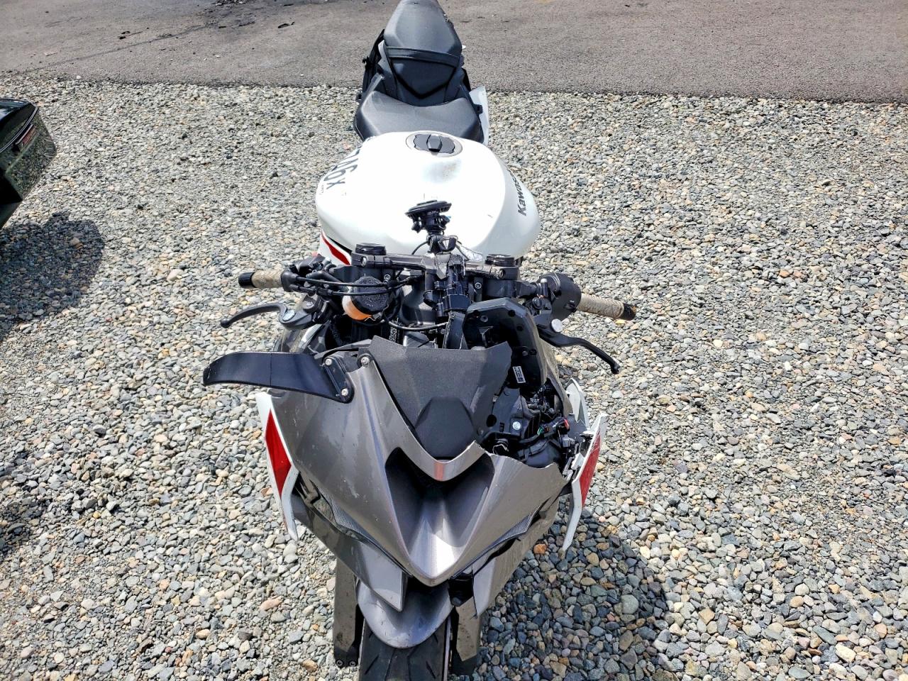 JKBZXJK19SA010270 · 2025 KAWASAKI ZX636 · 5/9