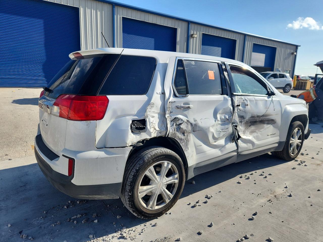 2GKALMEK0H6353133 · 2017 GMC TERRAIN · 3/13