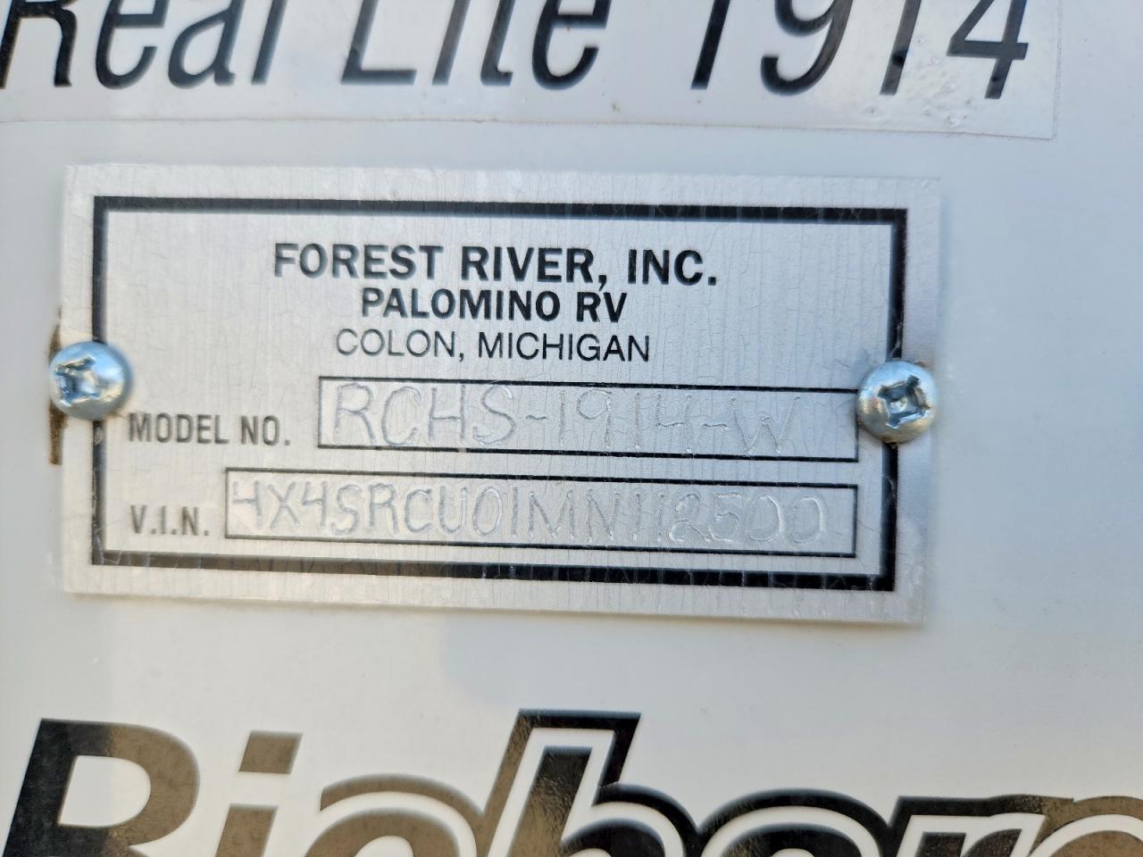 4X4SRCU01MN112500 · 2021 FORESRIVER REAL-LITE · 8/10