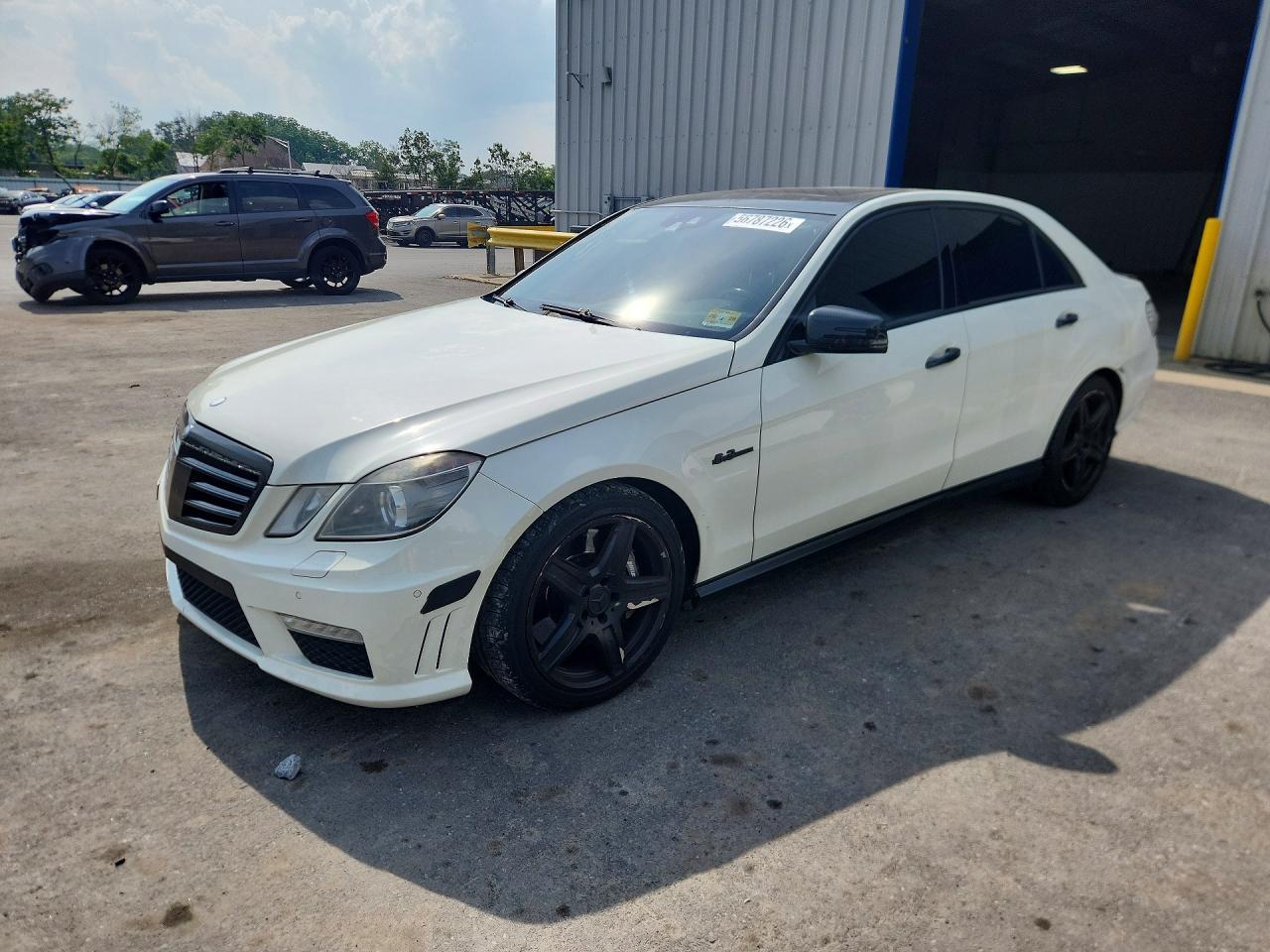 WDDHF7HBXAA117067 · 2010 MERCEDES-BENZ E