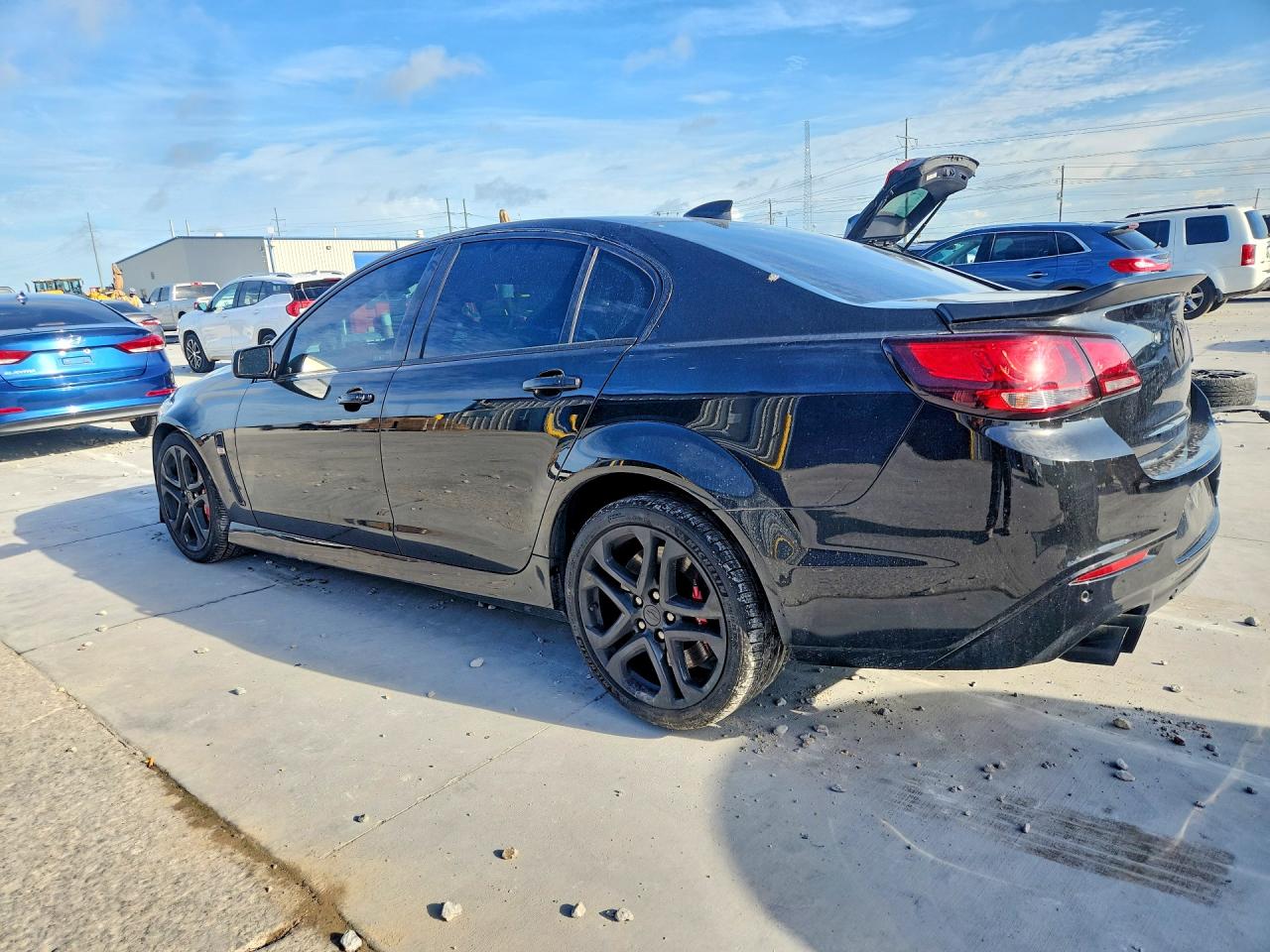 6G3F15RW5HL302344 · 2017 CHEVROLET SS · 2/13