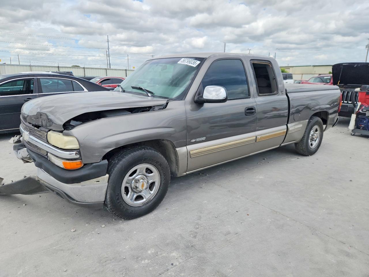 2GCEC19T3Y1223052 · 2000 CHEVROLET SILVERADO