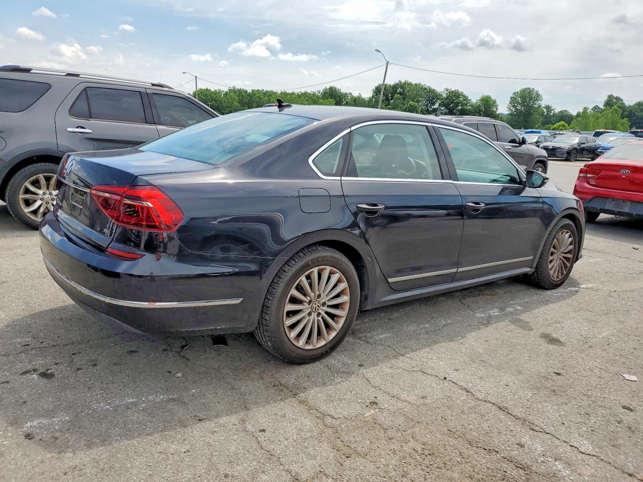 1VWBT7A30HC016577 · 2017 VOLKSWAGEN PASSAT · 3/12