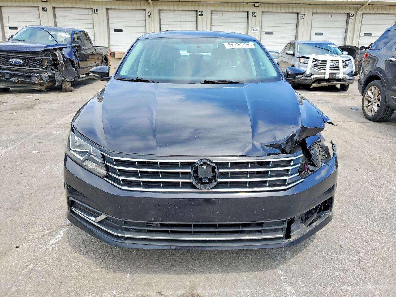 1VWBT7A30HC016577 · 2017 VOLKSWAGEN PASSAT · 5/12