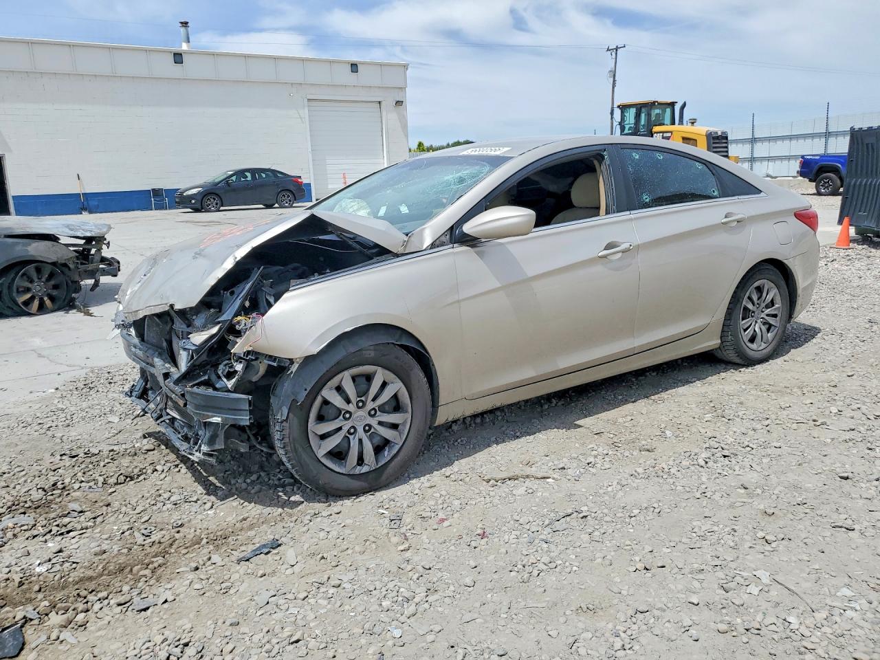5NPEB4AC5BH088274 · 2011 HYUNDAI SONATA