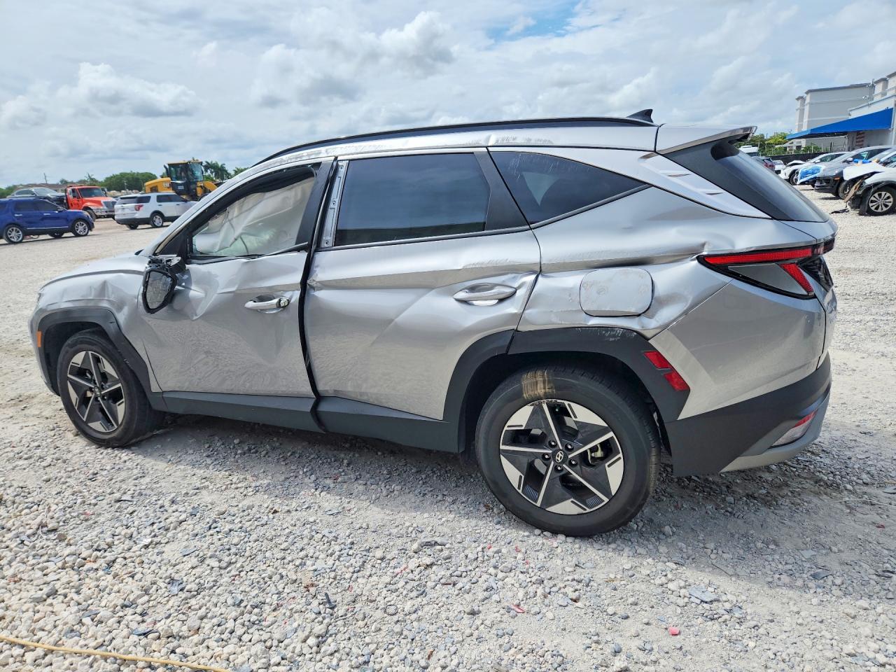 KM8JCDD17SU247903 · 2025 HYUNDAI TUCSON · 2/12