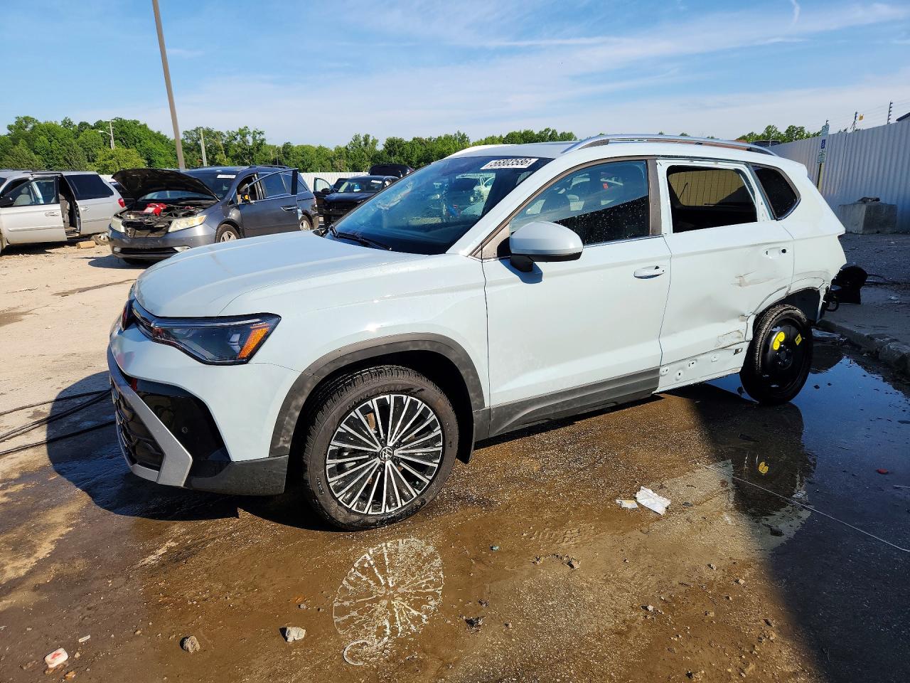 3VVEC7B28SM089242 · 2025 VOLKSWAGEN TAOS