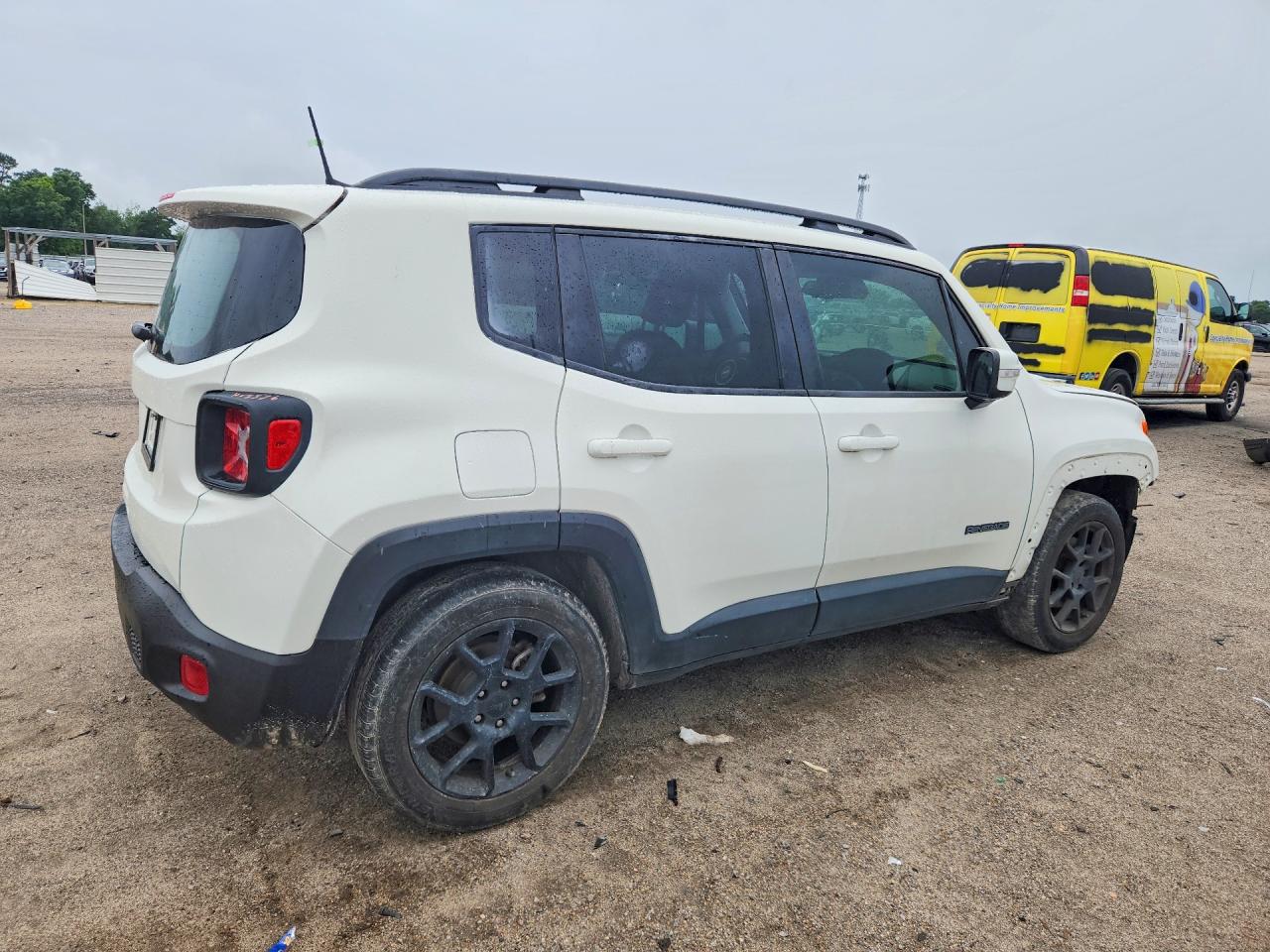 ZACNJABB8LPL48891 · 2020 JEEP RENEGADE · 3/13