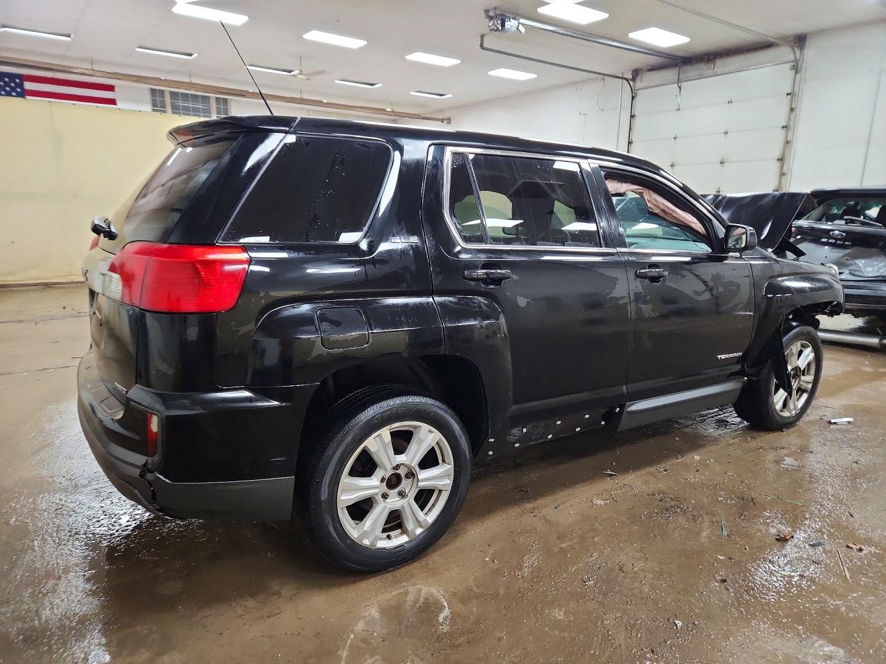 2GKFLSEK9H6165463 · 2017 GMC TERRAIN · 3/13