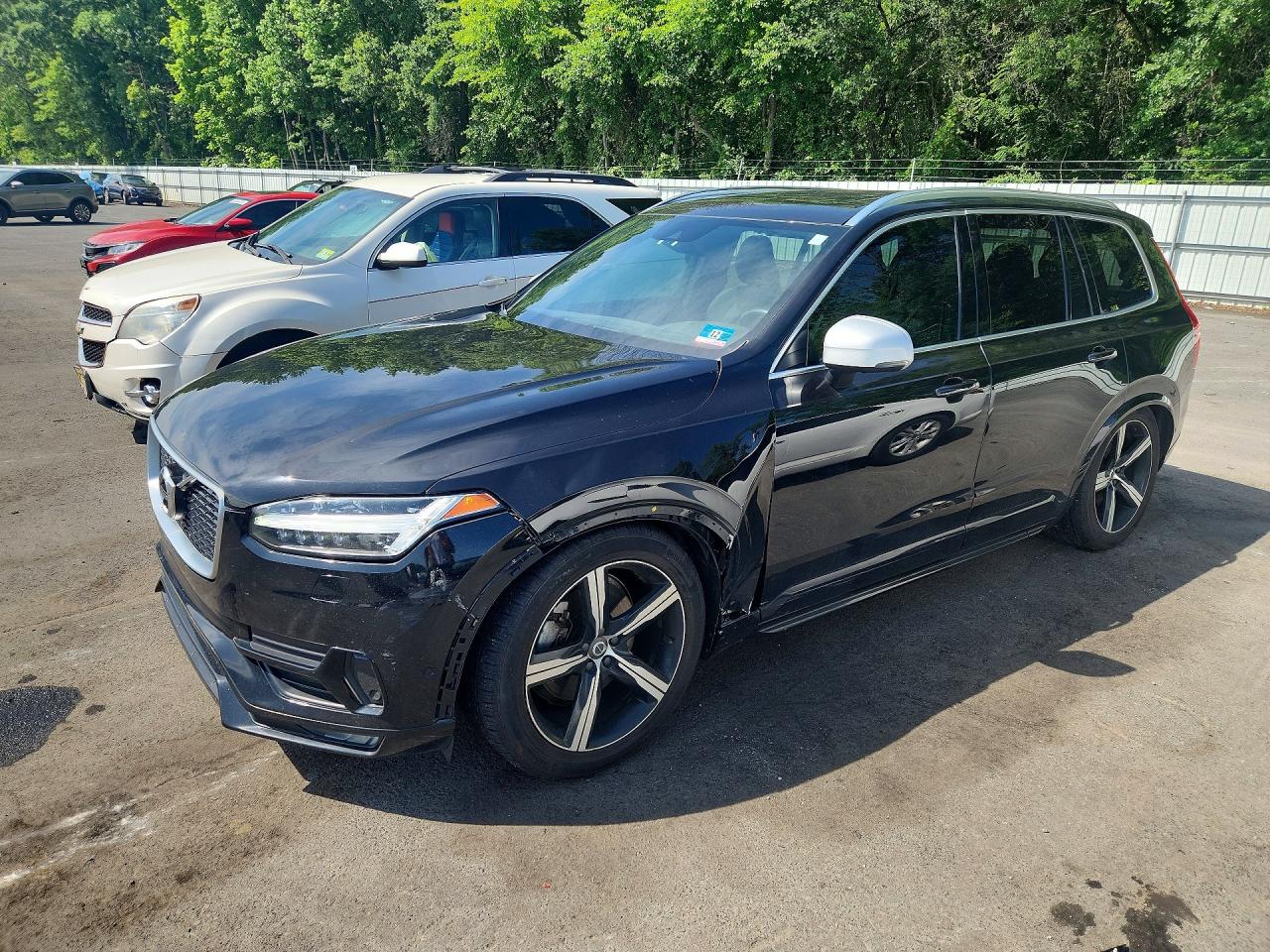 YV4A22PM5H1136808 · 2017 VOLVO XC90