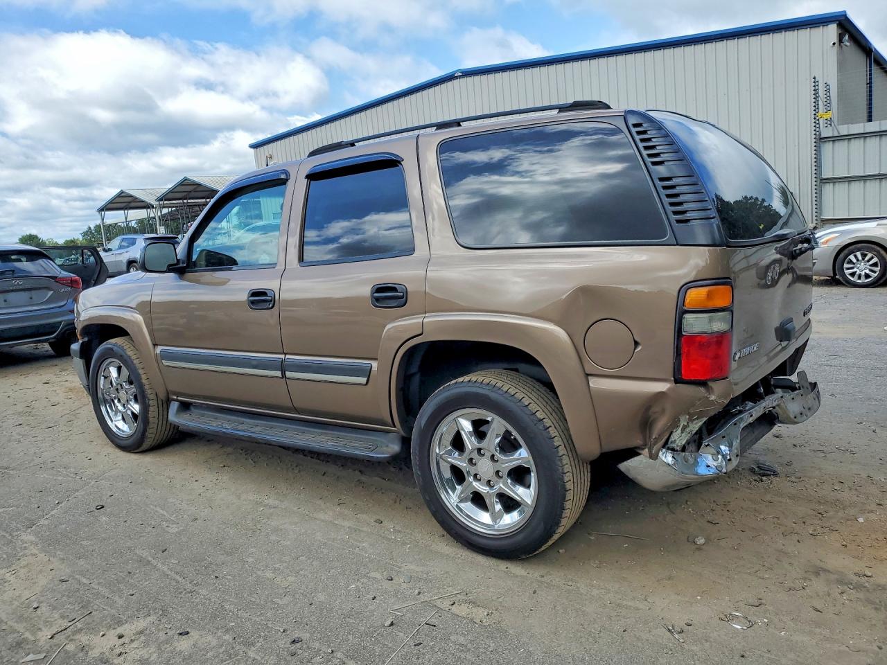 1GNEC13Z44J194956 · 2004 CHEVROLET TAHOE · 2/13