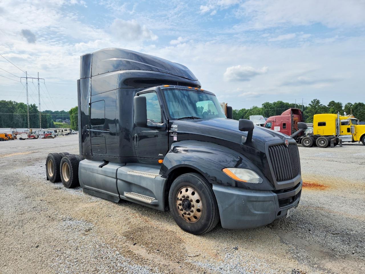 3HSDZTZR3KN611135 · 2019 INTERNATIONAL LT625