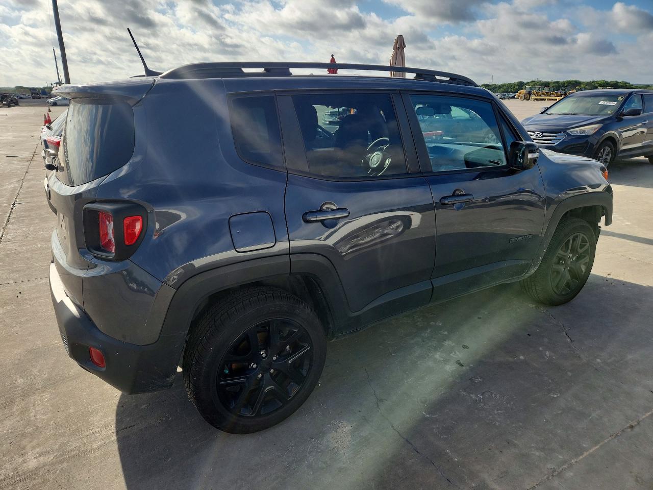 ZACNJDE18NPN96064 · 2022 JEEP RENEGADE · 3/12