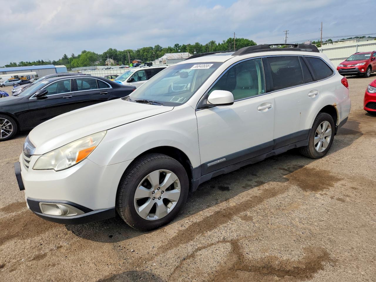 4S4BRBGC4B1395240 · 2011 SUBARU OUTBACK
