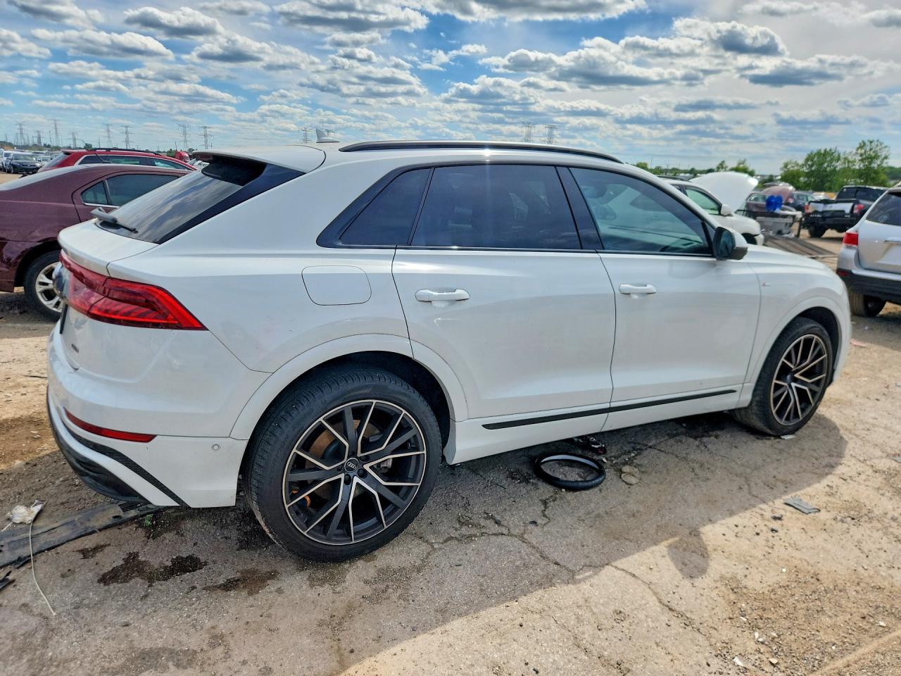 WA1DVAF1XMD005692 · 2021 AUDI Q8 · 3/12