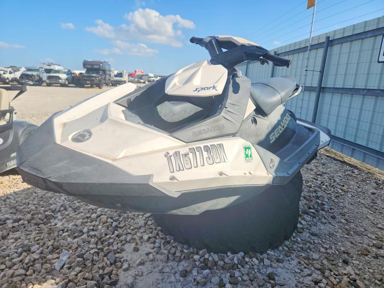YDV62239J617 · 2017 SEA-DOO SPARK · 2/10