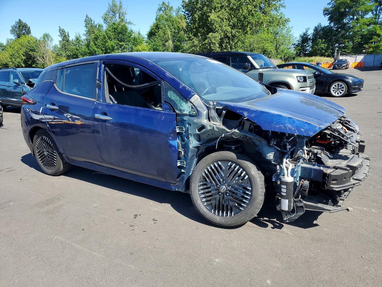 1N4CZ1CV6SC560550 · 2025 NISSAN LEAF · 4/12