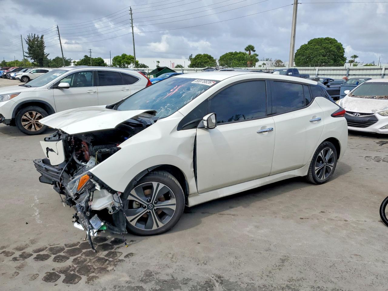 2020 NISSAN LEAF