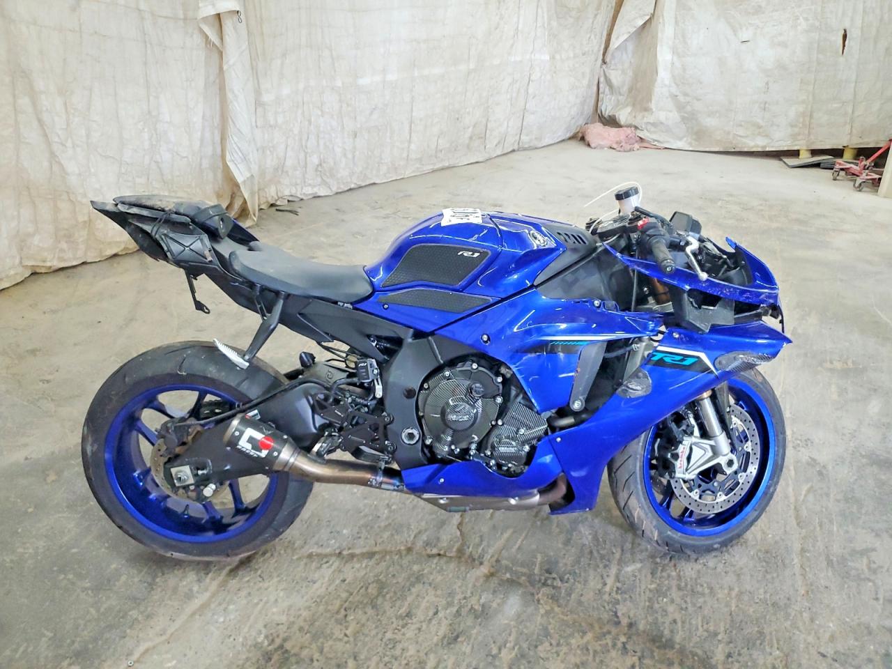 JYARNA7E6SA000819 · 2025 YAMAHA YZF1000