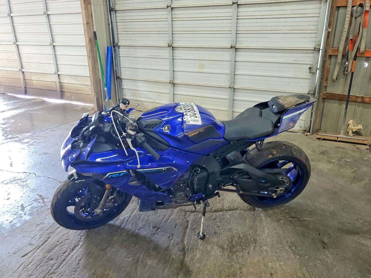 JYARNA7E6SA000819 · 2025 YAMAHA YZF1000 · 3/9