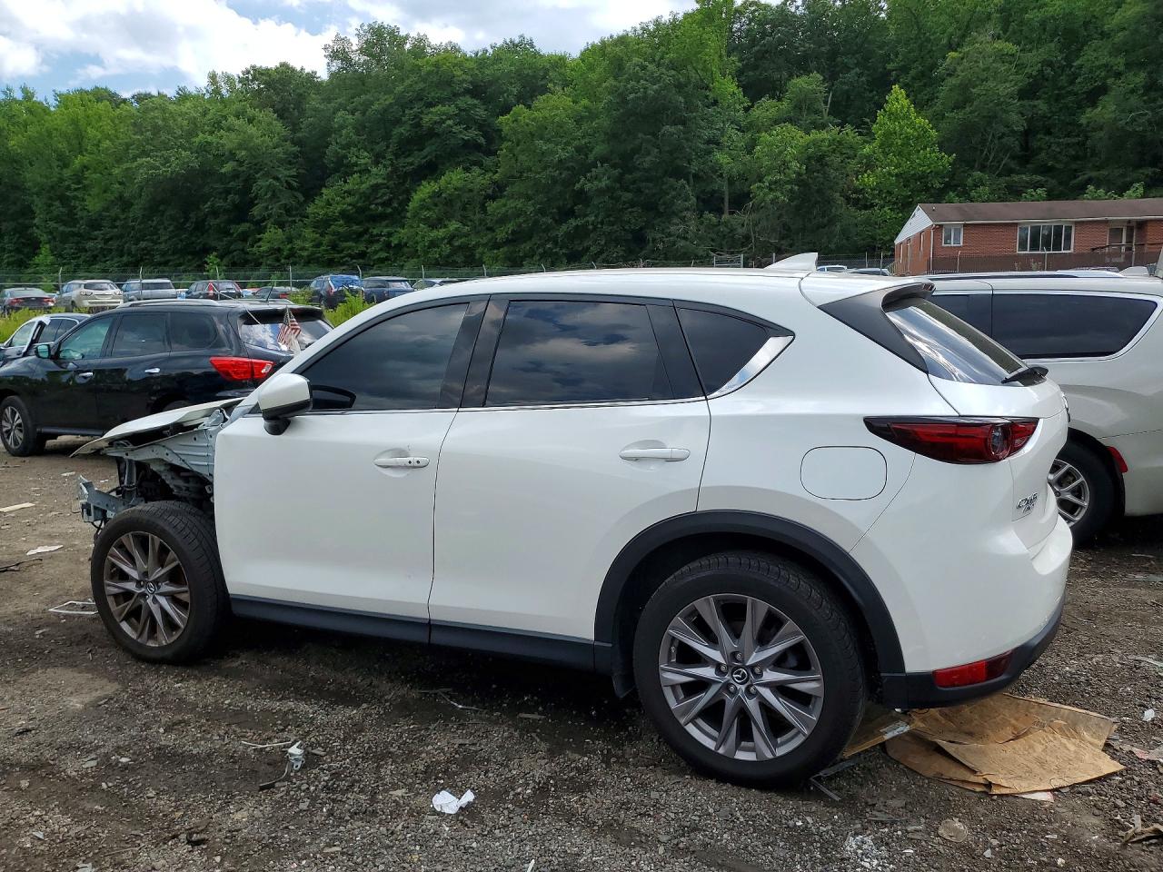JM3KFBDM3K1600239 · 2019 MAZDA CX-5 · 2/13