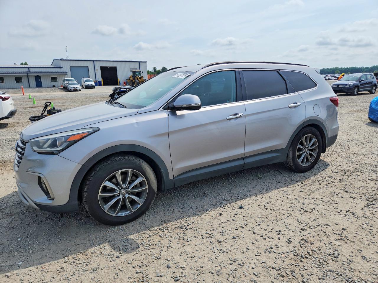 KM8SN4HF0JU266277 · 2018 HYUNDAI SANTA FE