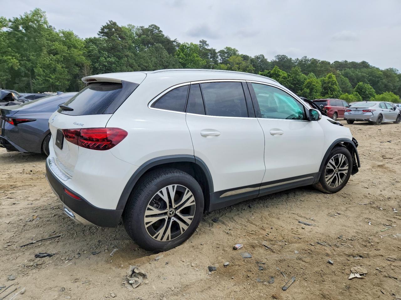 W1N4N4HB5SJ731299 · 2025 MERCEDES-BENZ GLA · 3/14