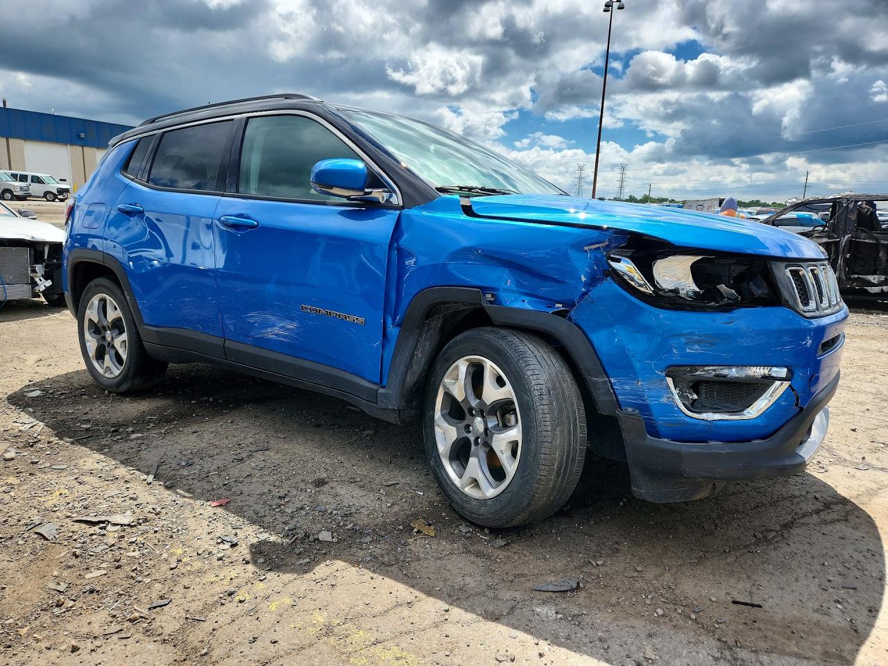 3C4NJDCB2MT550588 · 2021 JEEP COMPASS · 4/13