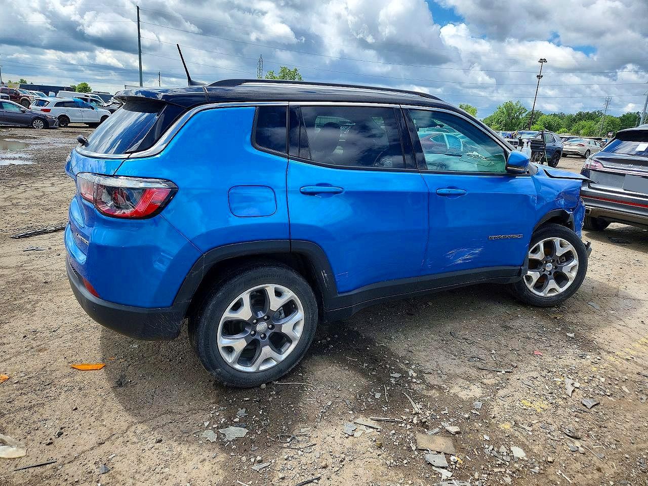 3C4NJDCB2MT550588 · 2021 JEEP COMPASS · 3/13