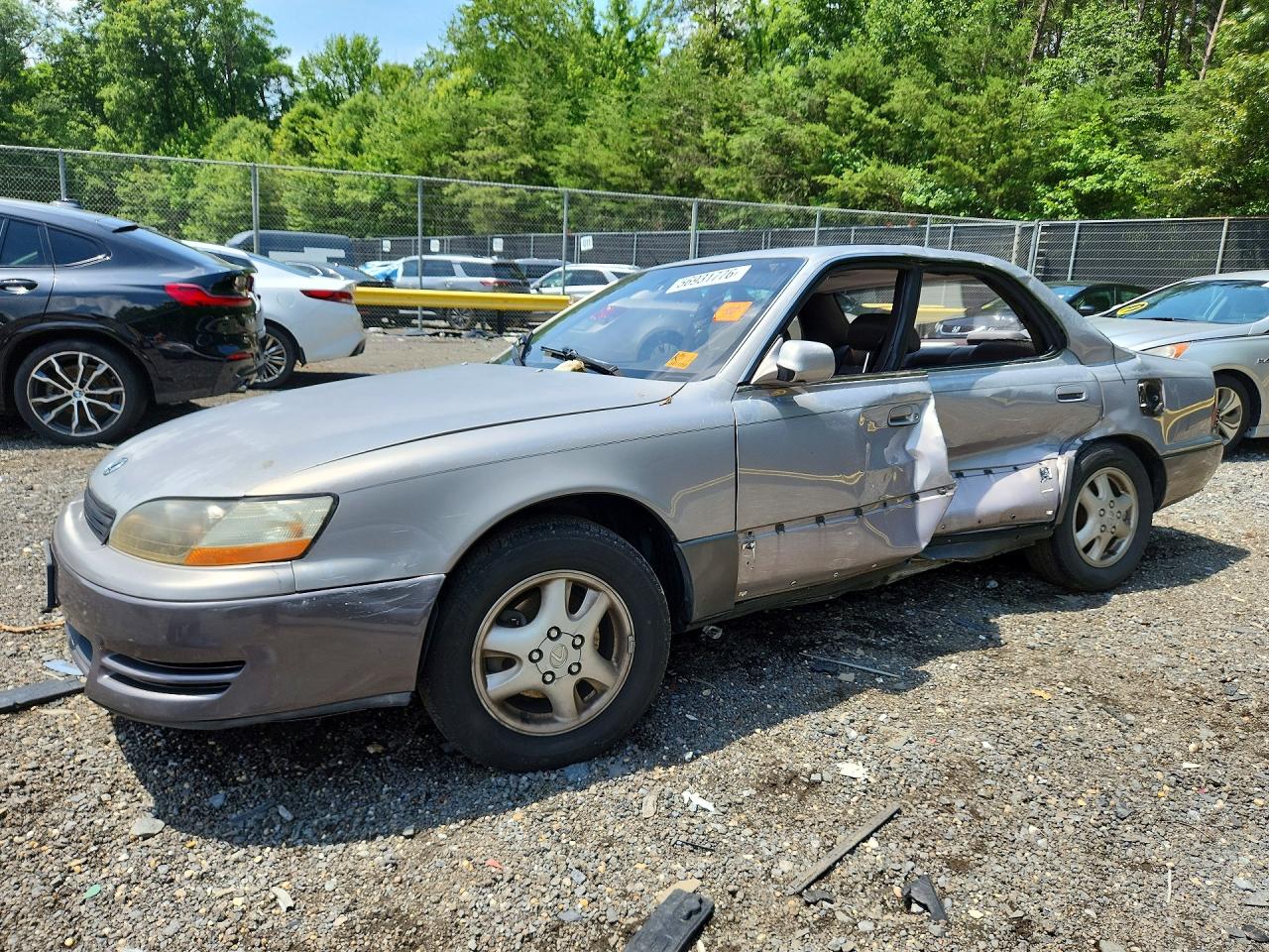 JT8BF12G6T0170745 · 1996 LEXUS ES
