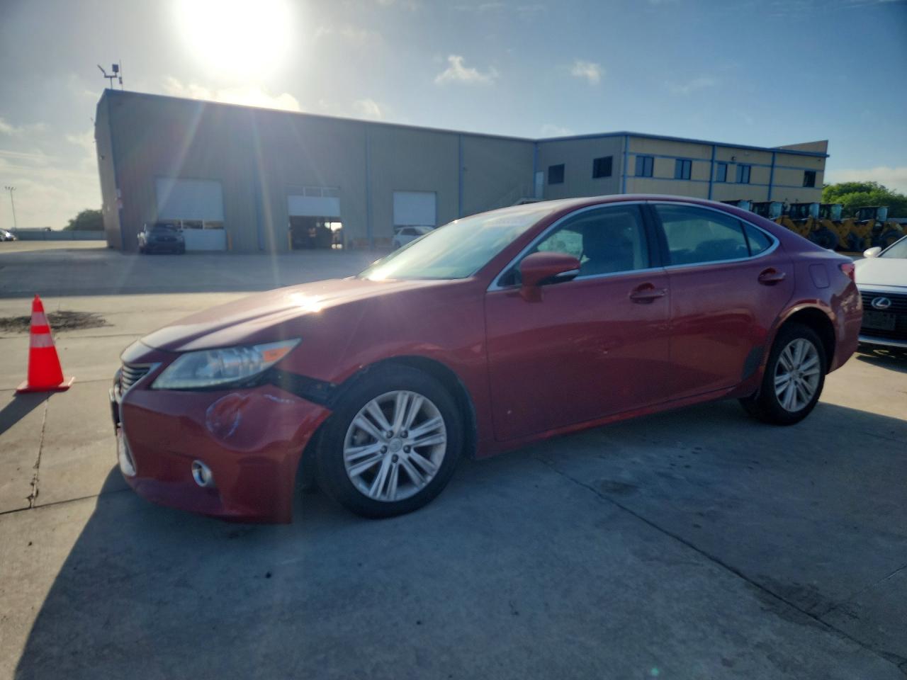 JTHBK1GG1F2199597 · 2015 LEXUS ES