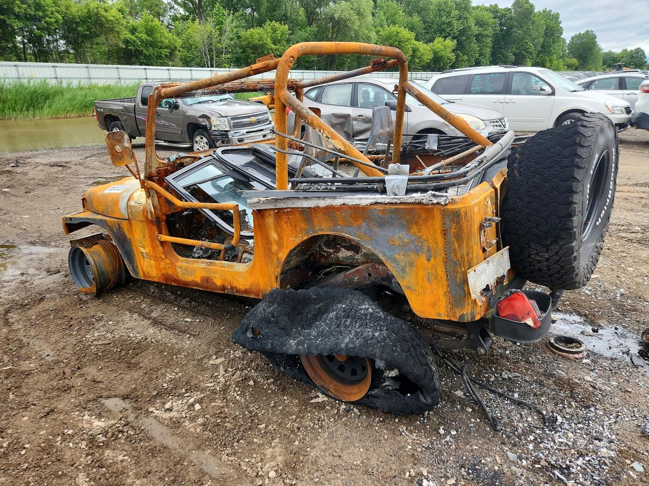 2J4FY29S1MJ120140 · 1991 JEEP WRANGLER / YJ · 2/12