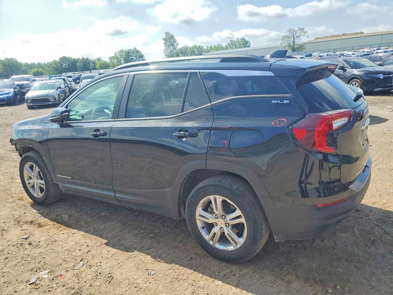 3GKALMEV1NL170776 · 2022 GMC TERRAIN · 2/14